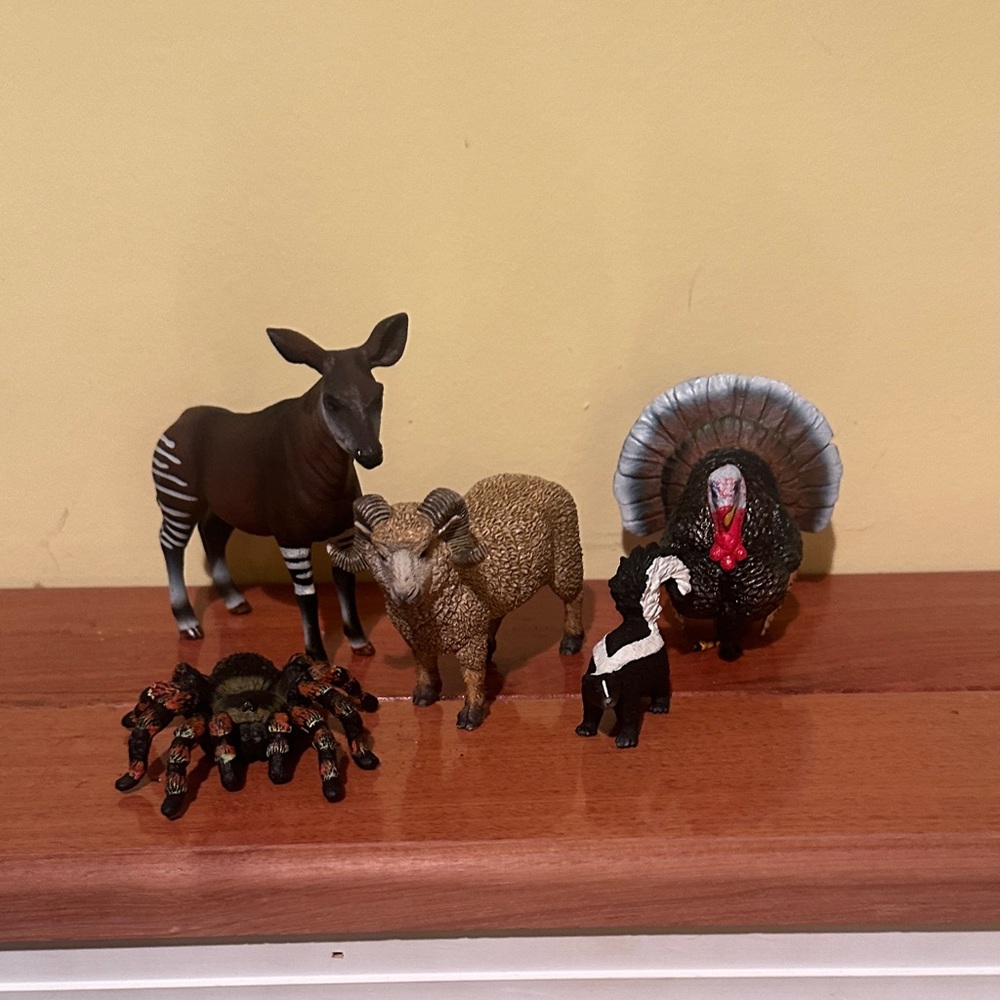 Assorted Schleich Animal Figurine Set